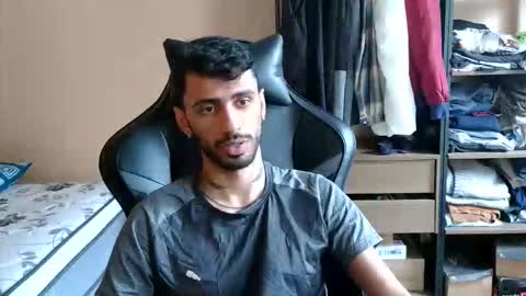 boyzinm2 online show from February 19, 1:51 pm