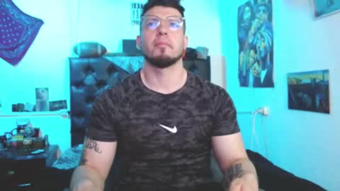 brad hot boy online show from March 14, 3:30 pm