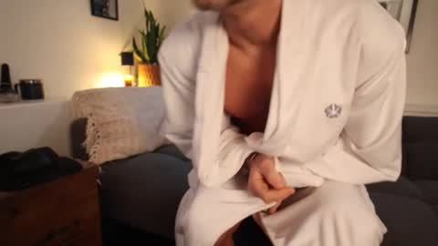 BradBronton online show from February 4, 12:11 pm