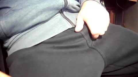 bram27370 online show from January 8, 7:45 am