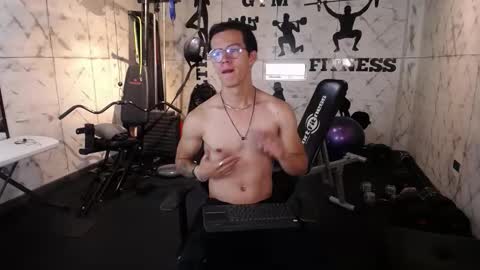 brandon_starkk online show from November 15, 11:45 am