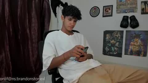 Snapshot of brandonstonexl chatting on September 23, 8:30 pm Brandon Stone online show from September 23, 8:30 pm