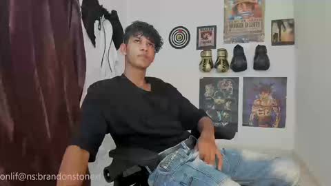 Snapshot of brandonstonexl chatting on September 12, 9:15 pm Brandon Stone online show from September 12, 9:15 pm