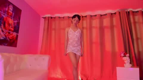   online show from December 19, 9:45 pm