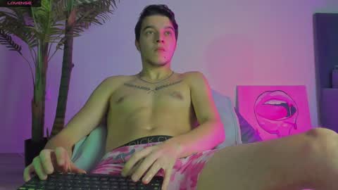 Johny Bravo online show from December 22, 8:36 pm