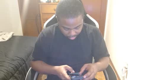 Breadw1nnah online show from December 5, 5:25 am