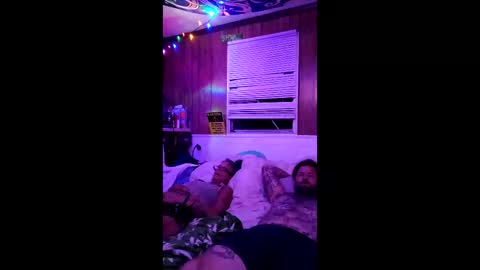 brennan7582 online show from April 24, 3:09 am