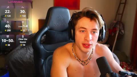 brentonverde online show from December 31, 6:02 pm