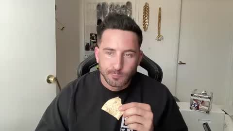 Brett Mycles online show from July 15, 6:36 pm
