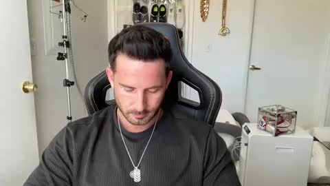 Brett Mycles online show from July 11, 7:27 pm
