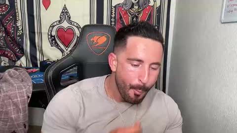 Brett Mycles online show from February 6, 10:28 pm