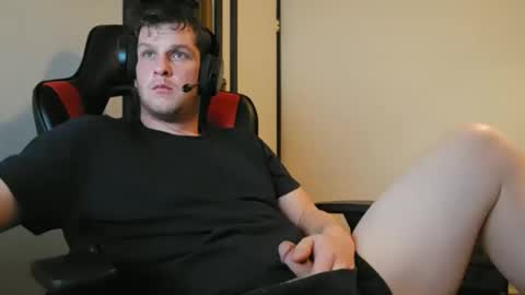 brian7891012 online show from February 24, 9:48 pm