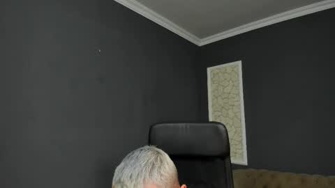 Brian online show from December 19, 7:16 am