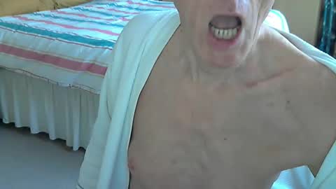 brightonbeach75499 online show from November 29, 1:24 pm