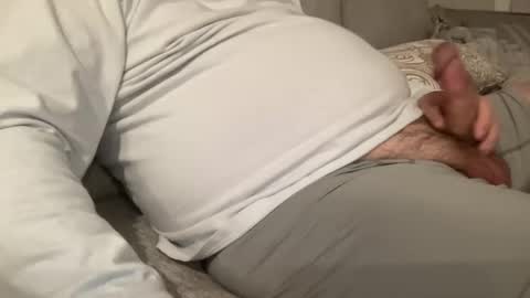 Snapshot of bringing_the_thunder_87 chatting on January 17, 5:32 am Bringing the thunder 87 online show from January 17, 5:32 am