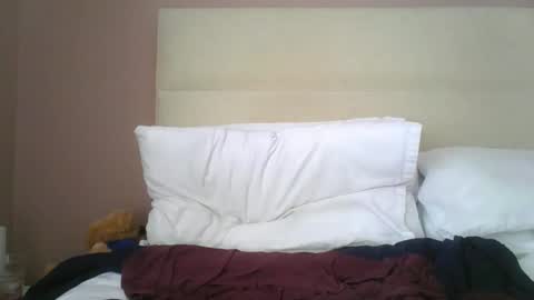 britguy6985 online show from March 11, 1:40 pm