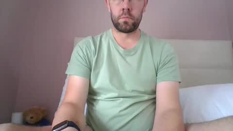 britguy6985 online show from September 17, 11:55 am