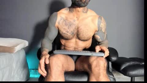Snapshot of brockhurn_ chatting on October 25, 3:08 am brockhurn_ online show from October 25, 3:08 am