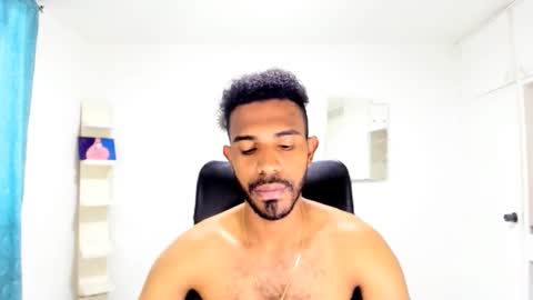 bruce_1111 online show from September 23, 8:08 pm