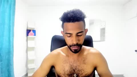 bruce_1111 online show from September 25, 9:57 pm