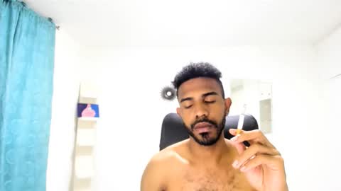 bruce_1111 online show from September 21, 10:21 pm