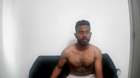 bruce_1111 online show from March 26, 8:57 pm