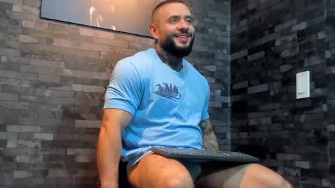 brucedallas online show from July 2, 3:34 am