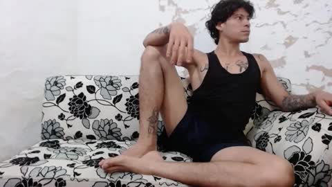 brucewayne1_ online show from December 3, 3:07 pm