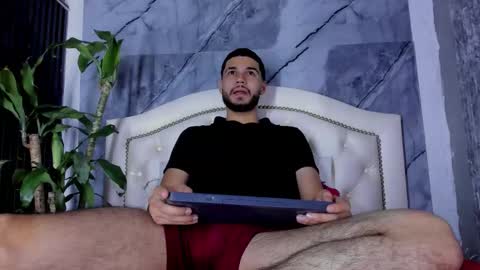 bry_dalton online show from January 18, 3:52 am