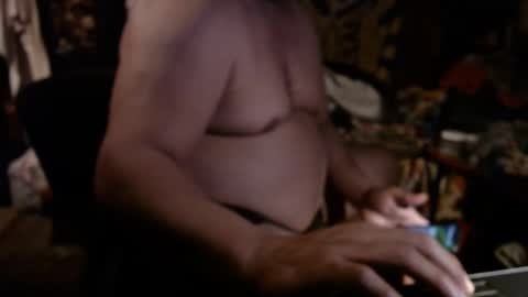 Snapshot of bubbasmalls chatting on January 16, 5:42 am Bubba Smalls online show from January 16, 5:42 am