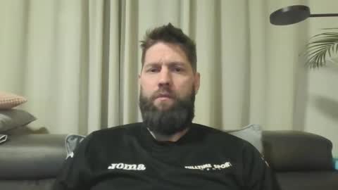 bubblebee1982 online show from December 20, 7:17 pm