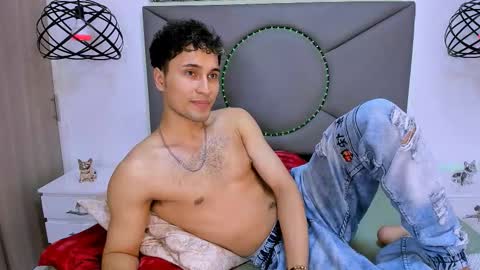 Buddy Whitte online show from February 12, 12:27 am