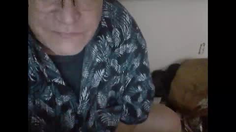 buddyluvzumore online show from January 4, 8:28 am