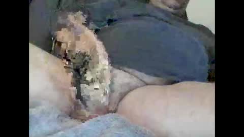 Snapshot of buggalugs1963 chatting on October 27, 9:17 pm Bugs online show from October 27, 9:17 pm