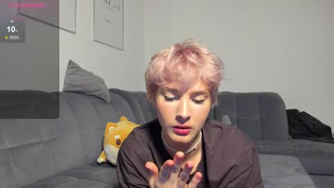 BunnyBlush online show from April 18, 8:09 pm