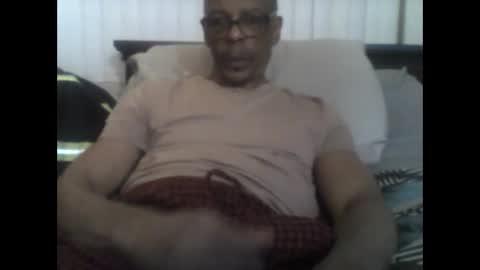 Busturgutzgd1 online show from January 16, 8:54 am