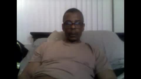 Busturgutzgd1 online show from February 16, 5:26 am