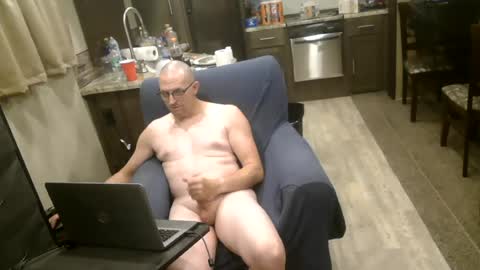 buttnaked4u1 online show from July 20, 2:40 am