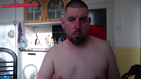 Pete online show from January 8, 10:15 am