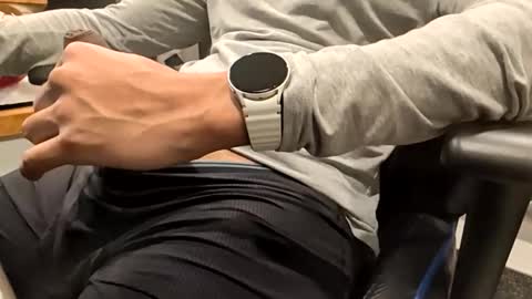 bwhatb online show from November 25, 2:19 pm