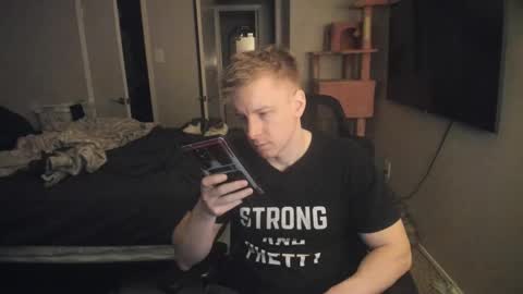 c00ki3m0nstr online show from January 10, 1:44 am