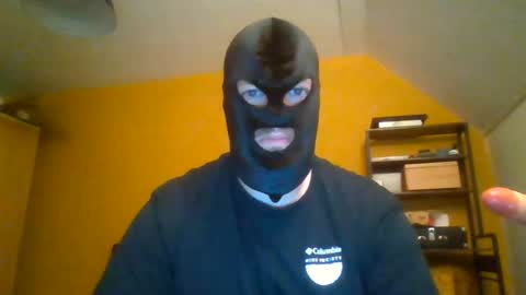 cagegag31 online show from August 7, 7:31 pm