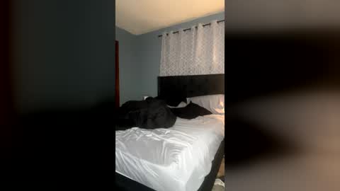 cajunyellowdaddy online show from June 18, 4:58 am