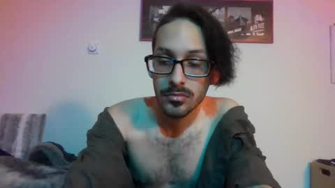 Snapshot of cal_xxx chatting on October 6, 2:49 am Cal XXX online show from October 6, 2:49 am