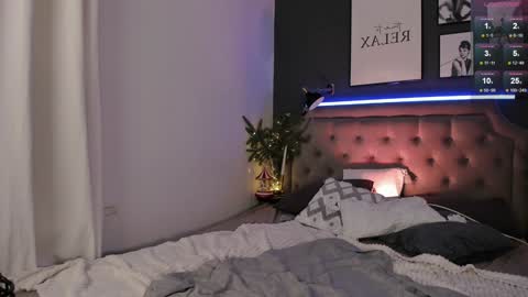 Call me Leo online show from December 28, 11:19 am