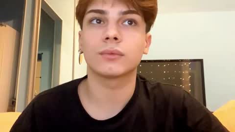 Call me Leo online show from January 1, 1:37 pm