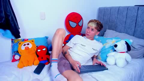 callum online show from March 7, 6:22 am