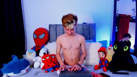 callum online show from April 15, 6:13 am