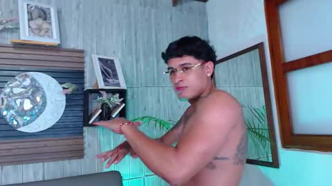 calvin913 online show from November 15, 9:33 am