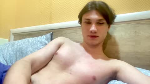 Snapshot of calvin_cay chatting on October 28, 8:44 pm Calvin online show from October 28, 8:44 pm